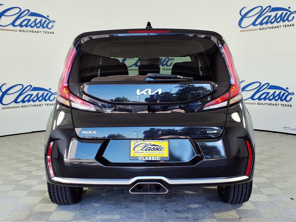 2023 Kia Soul GT-Line photo 4