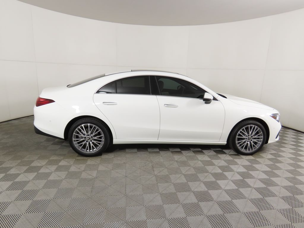 2025 Mercedes Benz CLA 250 photo 4