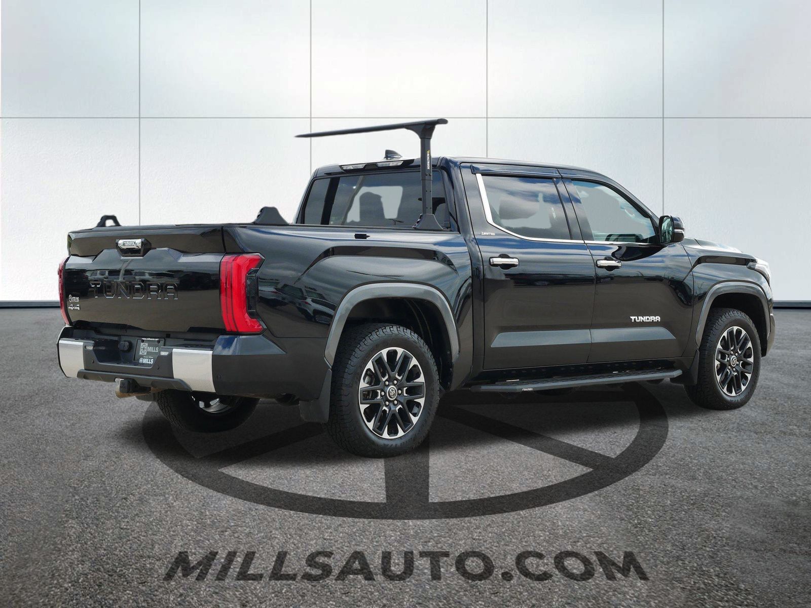 2023 Toyota Tundra Limited photo 5