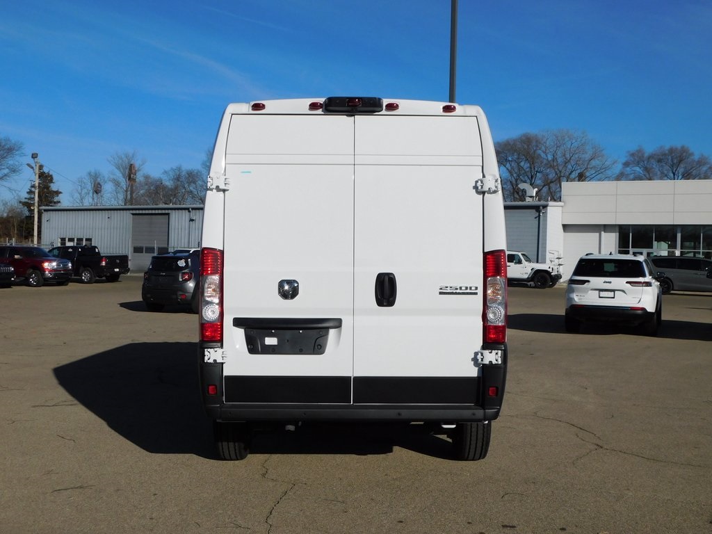 2024 Ram ProMaster 2500 Cargo Van photo 4