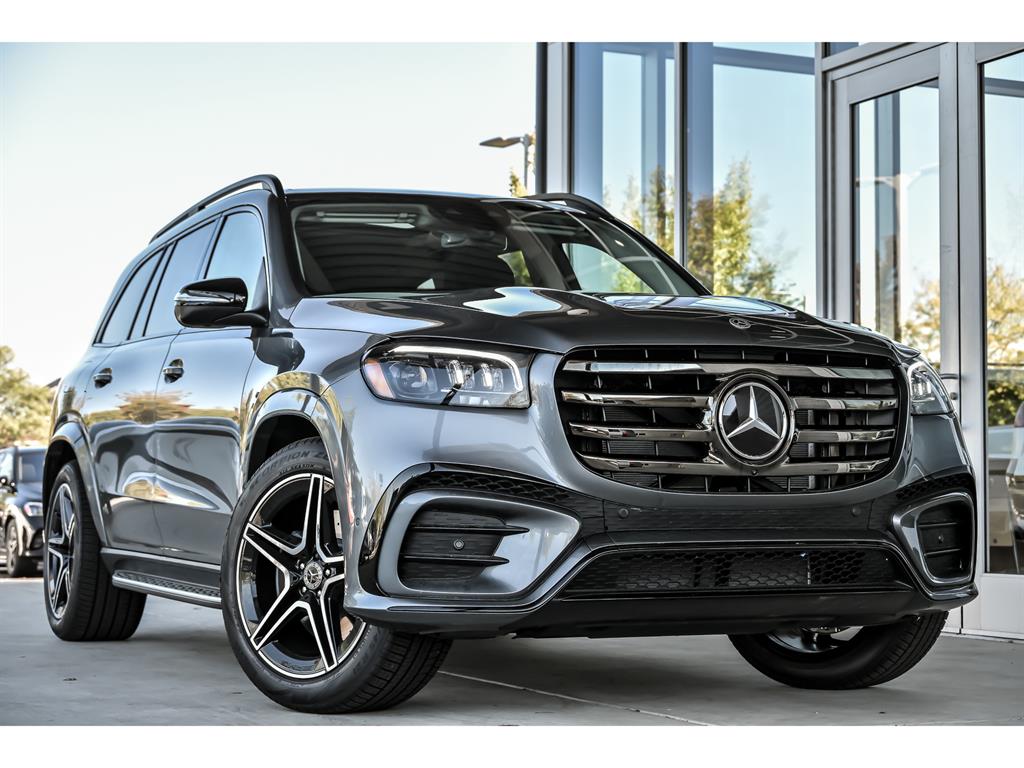 2026 Mercedes-Benz GLS Base's photo