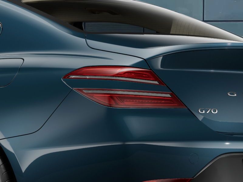 2024 Genesis G70 2.5T photo 12
