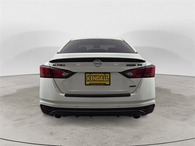 2022 Nissan Altima 2.5 SR photo 3