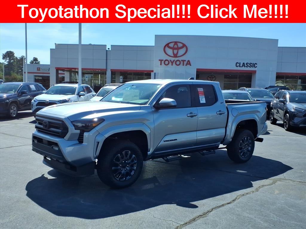 2025 Toyota Tacoma SR5's photo