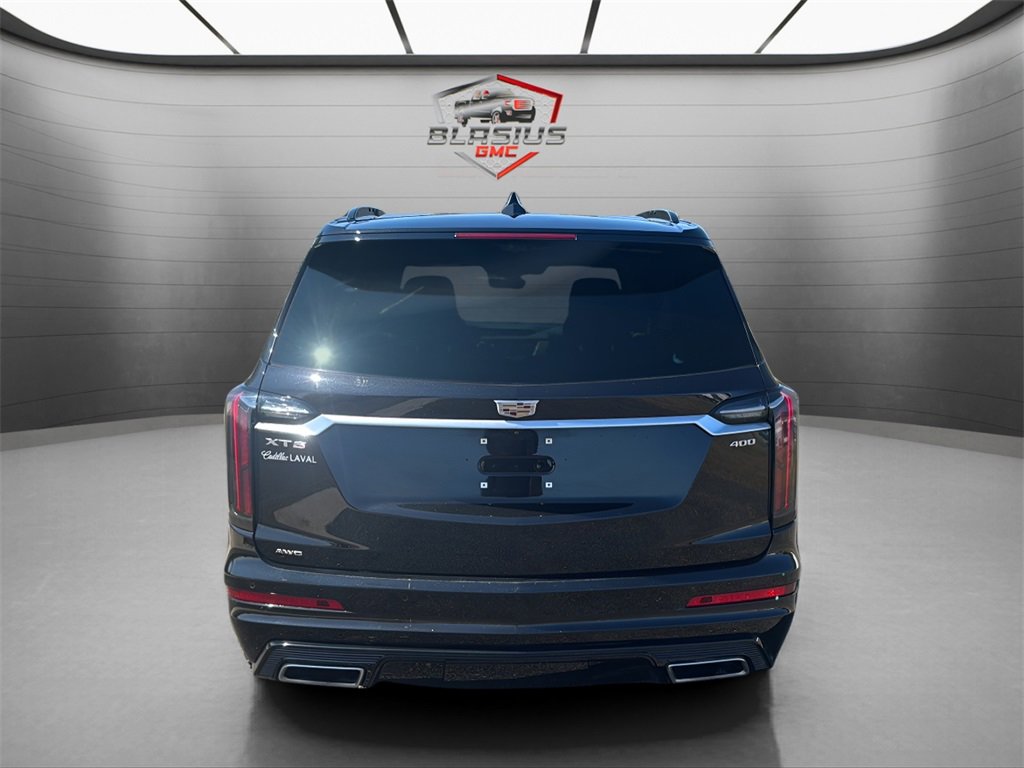 2023 Cadillac XT6 Sport photo 4