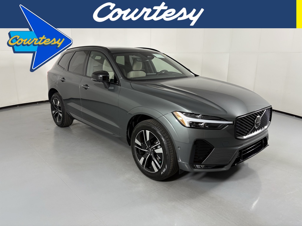 2026 Volvo XC60 Plus's photo