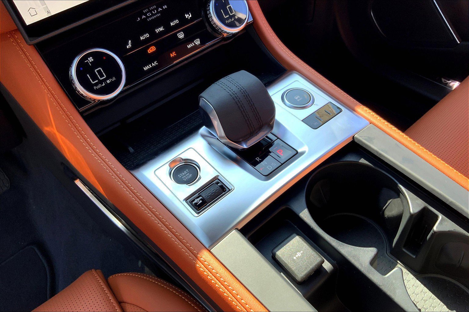 2026 Jaguar F-PACE P250 R-Dynamic S photo 7