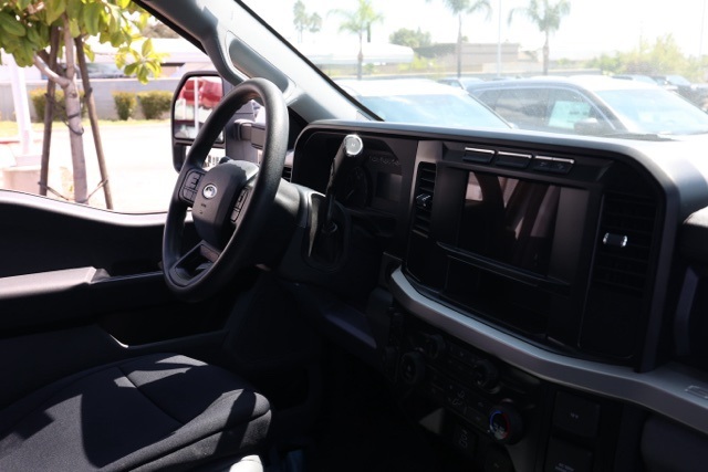 2024 Ford F-350 photo 18