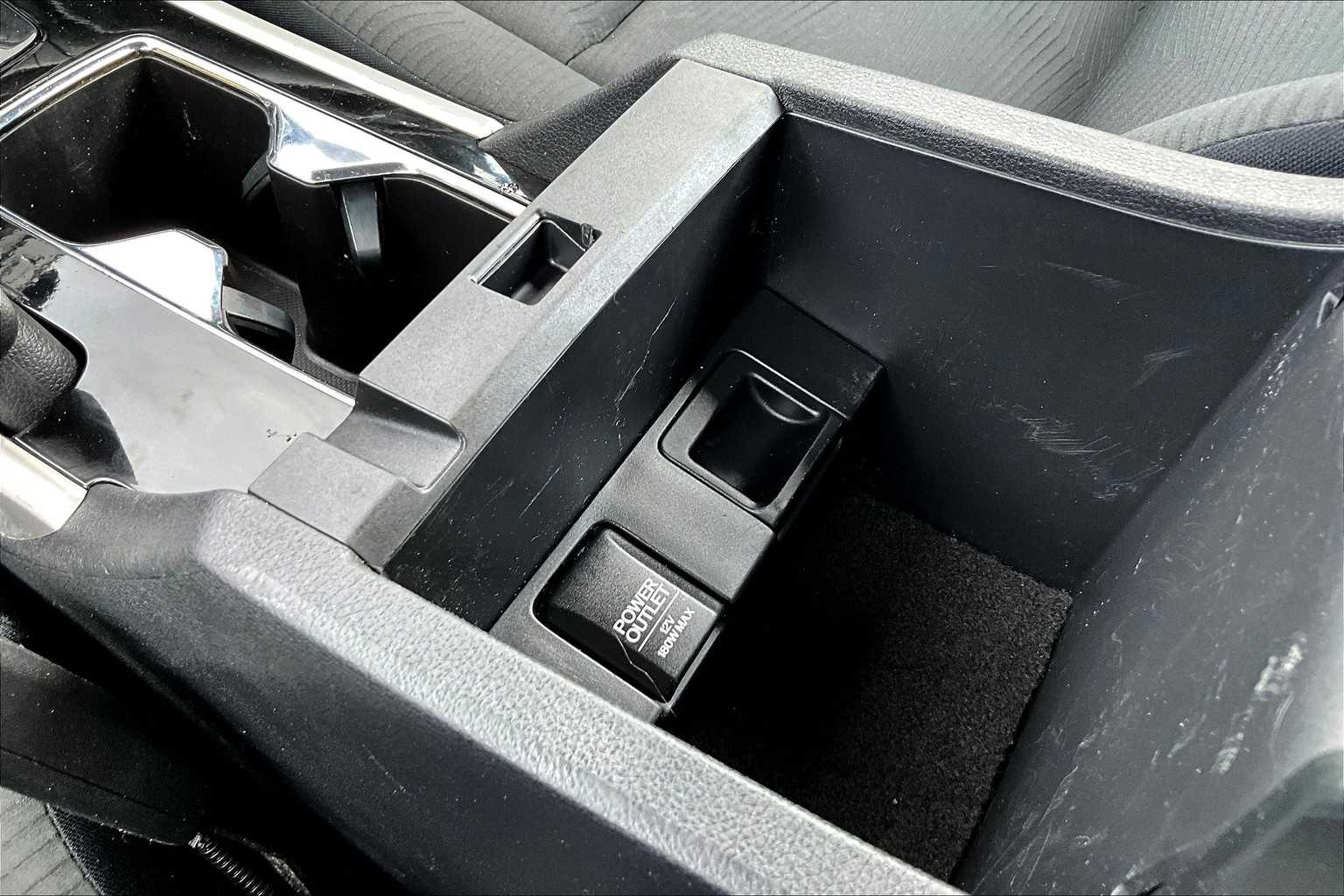 2016 Honda Accord LX photo 28