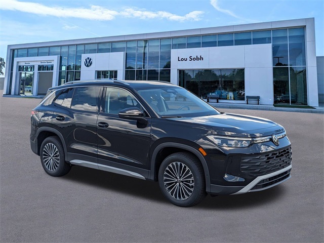 2025 Volkswagen Tiguan S's photo