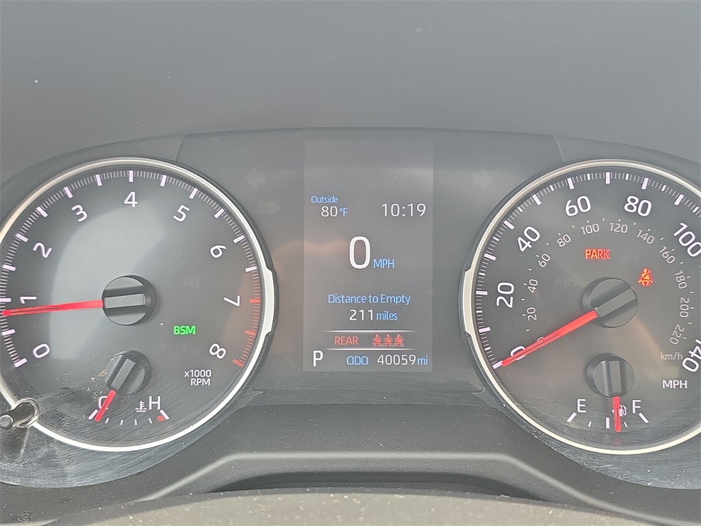 2022 Toyota RAV4 XLE photo 19