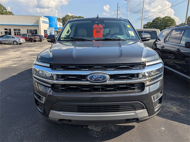 2023 Ford Expedition Limited photo 2