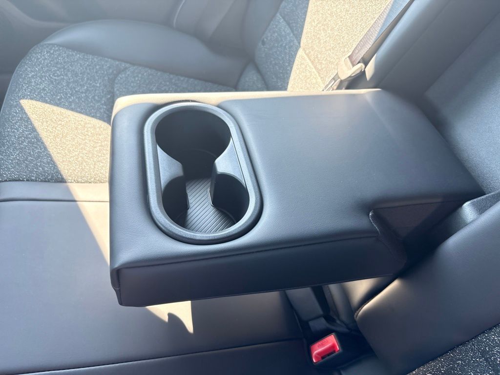 2025 Kia K4 GT-Line photo 26