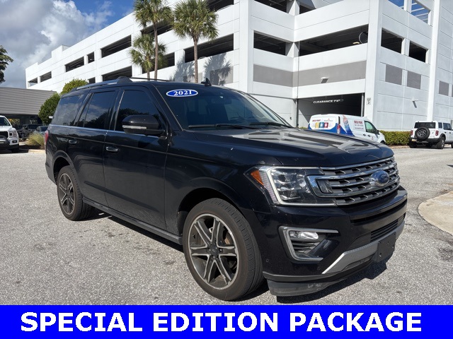 2021 Ford Expedition Limited's photo
