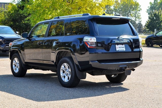 2024 Toyota 4Runner SR5 4WD photo 4