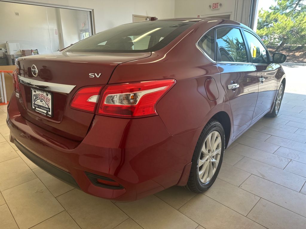 2019 Nissan Sentra SV photo 6