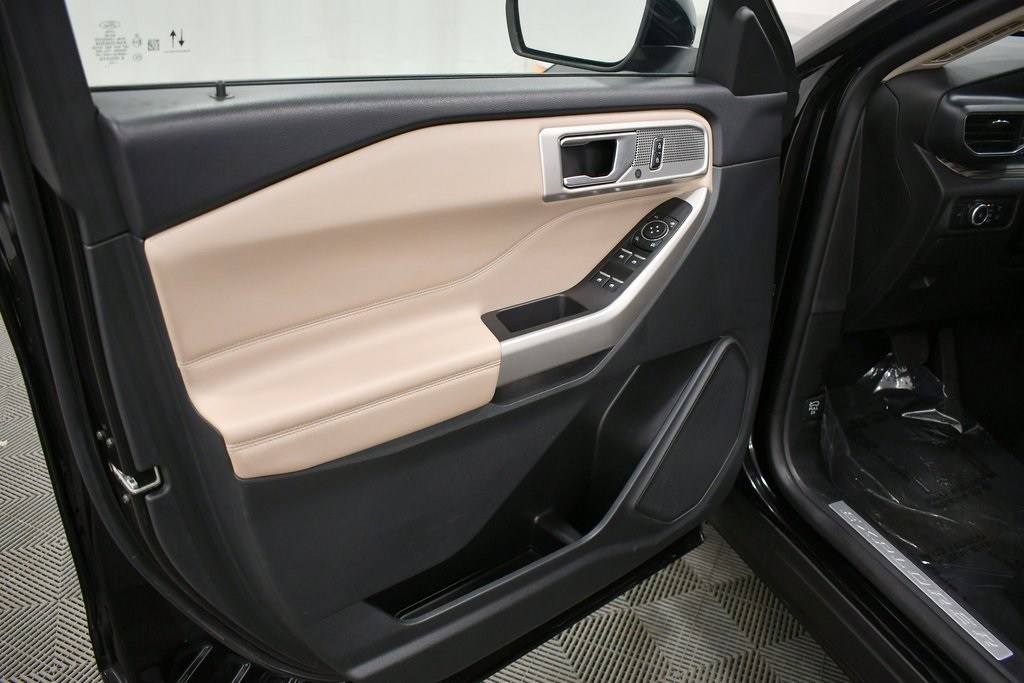 2023 Ford Explorer Limited photo 12