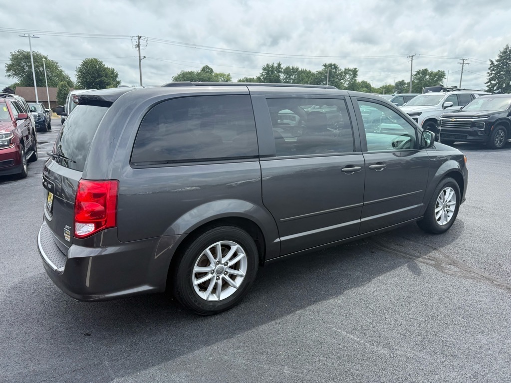 2016 Dodge Grand Caravan SXT photo 5
