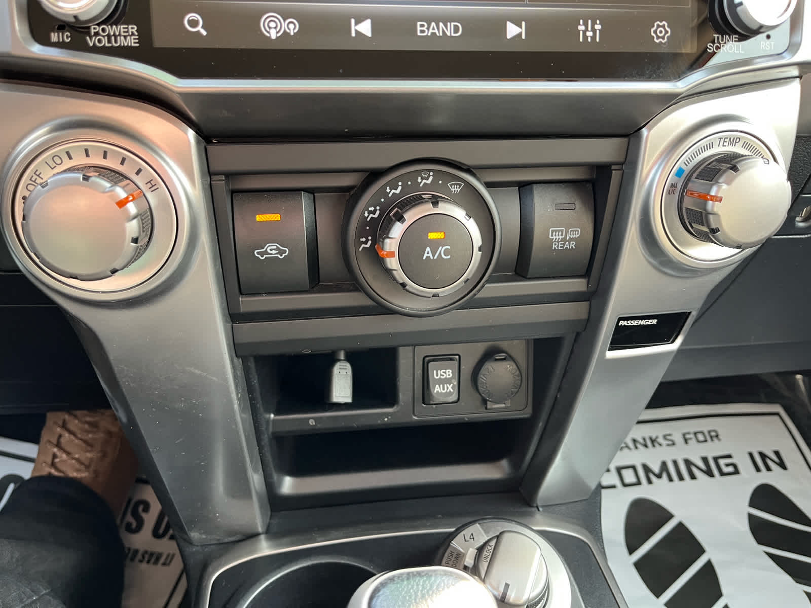 2016 Toyota 4Runner SR5 photo 32