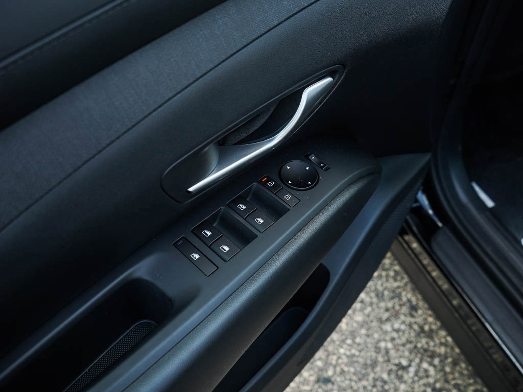 2025 Hyundai Tucson Hybrid SEL Convenience photo 17