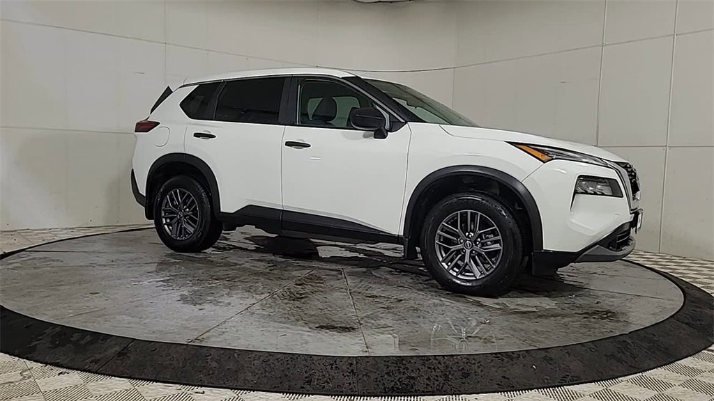 2023 NISSAN ROGUE - Image 9