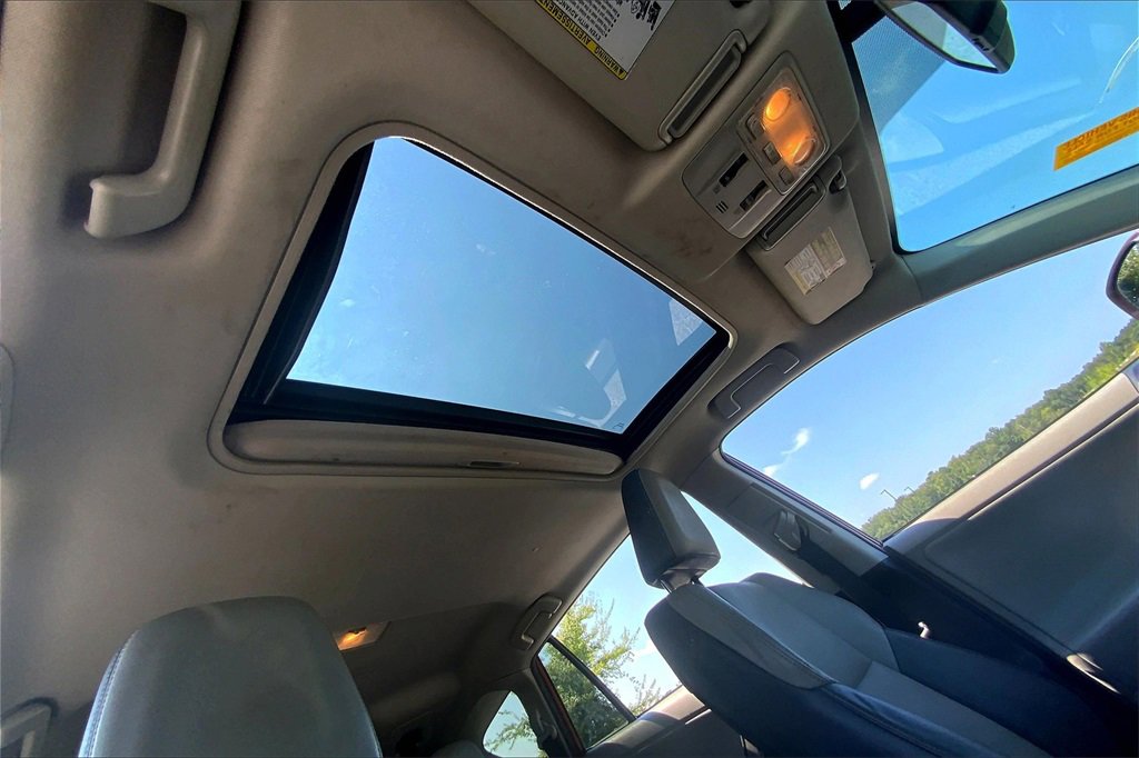 2013 Toyota RAV4 Limited photo 21