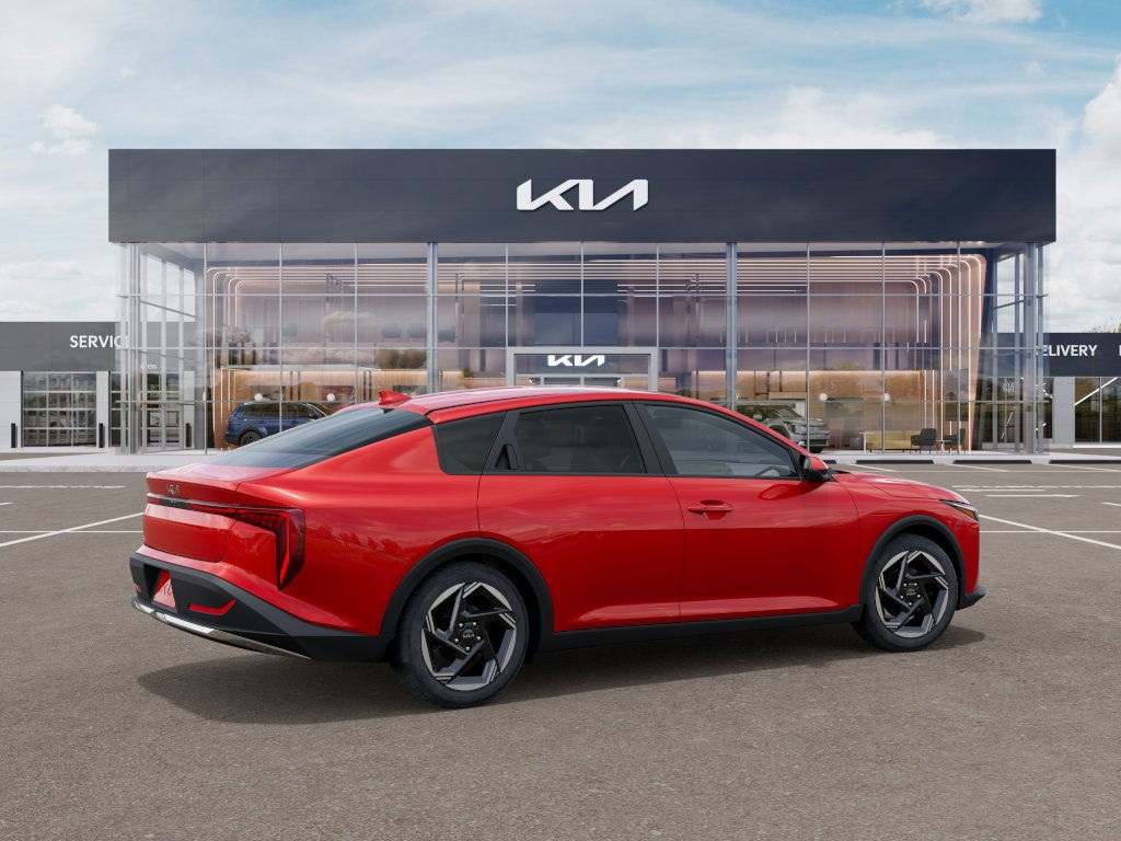 2025 Kia K4 EX photo 2