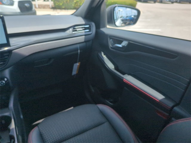 2025 Ford Escape ST-Line photo 17