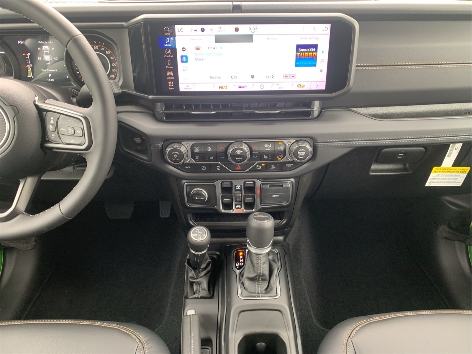 2025 Jeep Gladiator Sport photo 17
