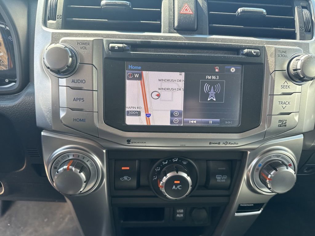 2016 Toyota 4Runner SR5 photo 13