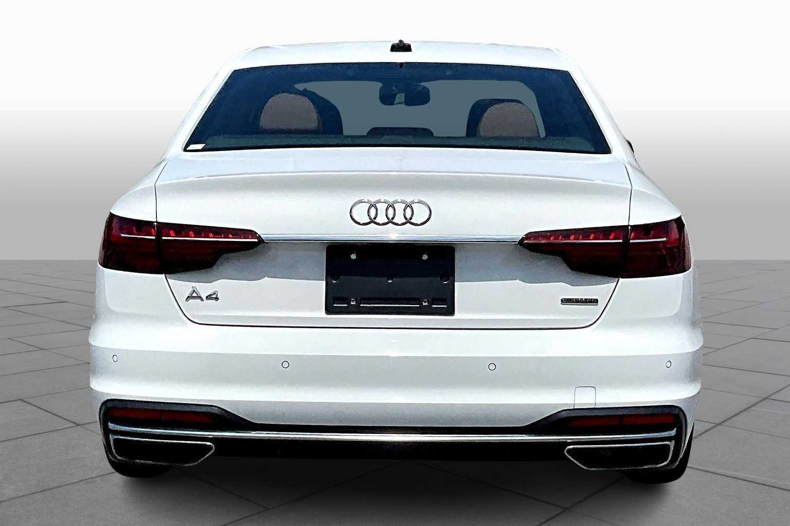 2022 Audi A4 S line Quattro Premium Plus photo 4