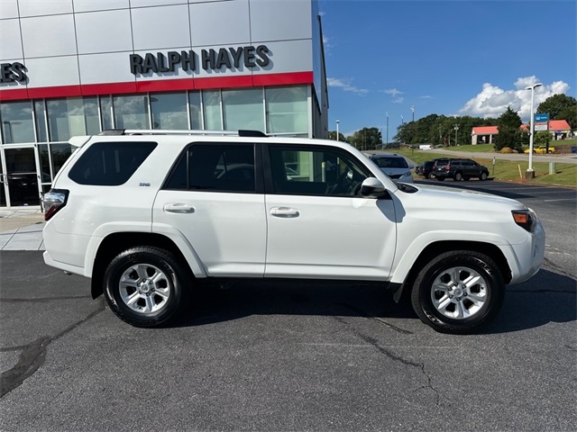 2024 Toyota 4Runner SR5 photo 2