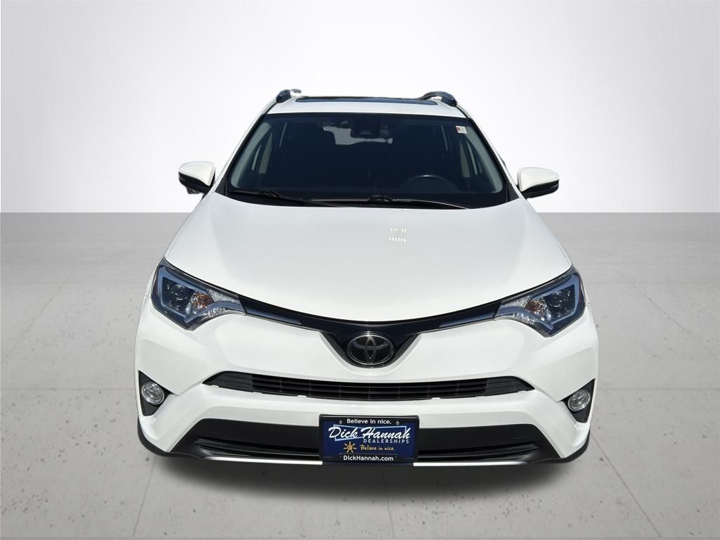 2018 Toyota RAV4 XLE photo 3