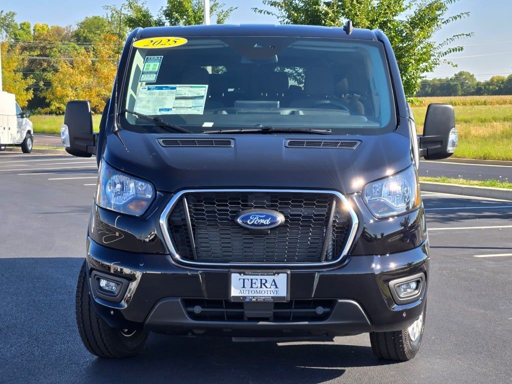 2025 Ford Transit Passenger photo 2