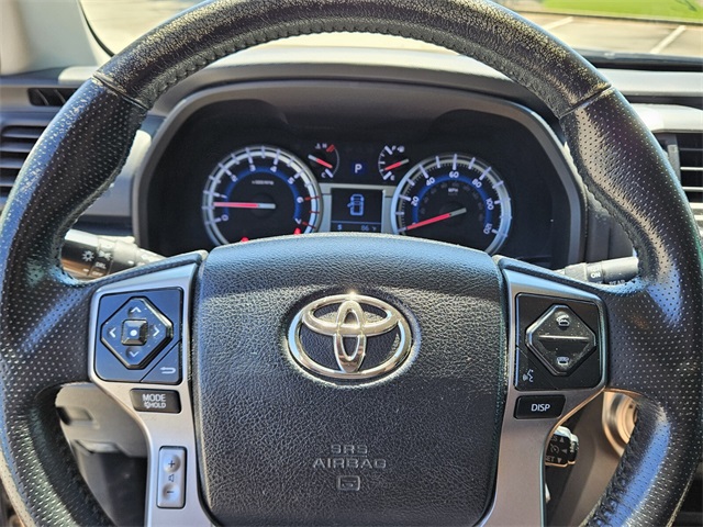2016 Toyota 4Runner SR5 photo 23