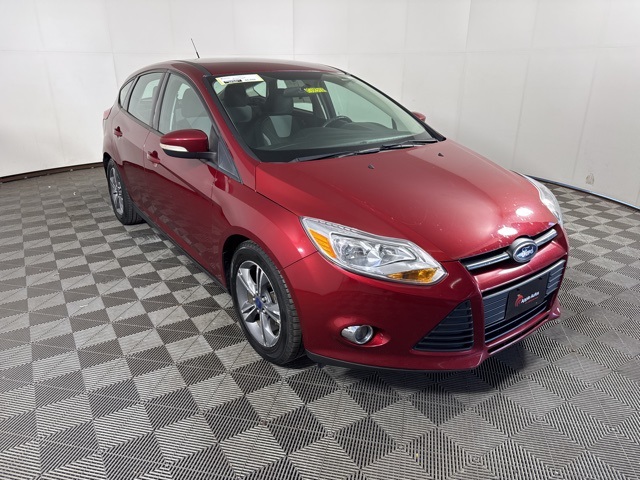 Used 2014 Ford Focus SE with VIN 1FADP3K27EL300031 for sale in Shakopee, Minnesota