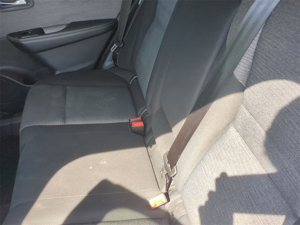 2021 Nissan Rogue SV photo 15
