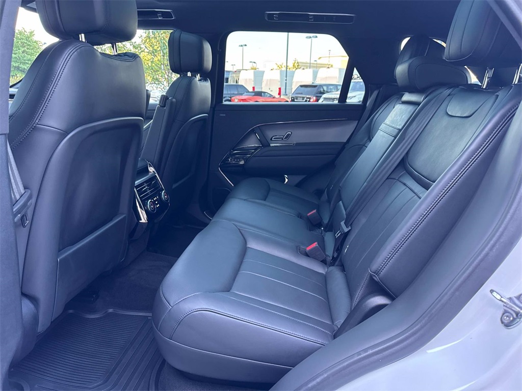 2024 Land Rover Range Rover Sport P400 Dynamic SE photo 11