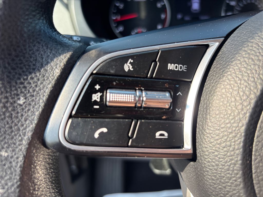 2022 Kia Seltos LX photo 28