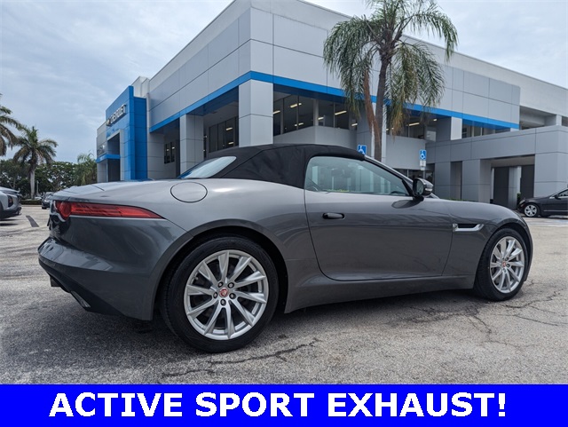 2016 Jaguar F-TYPE Base photo 11