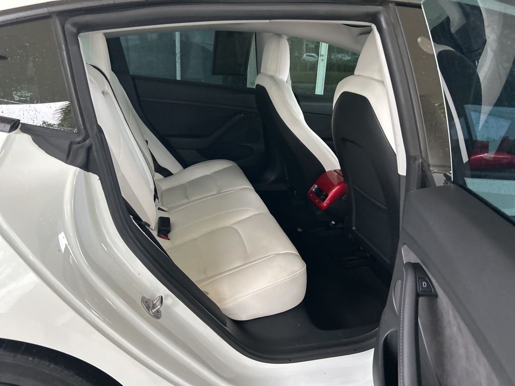 2021 Tesla Model 3 Standard Range Plus photo 20