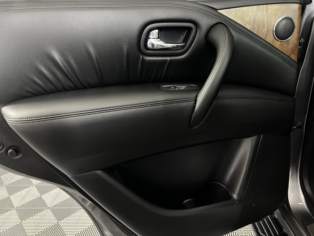 2024 Nissan Armada SL photo 27