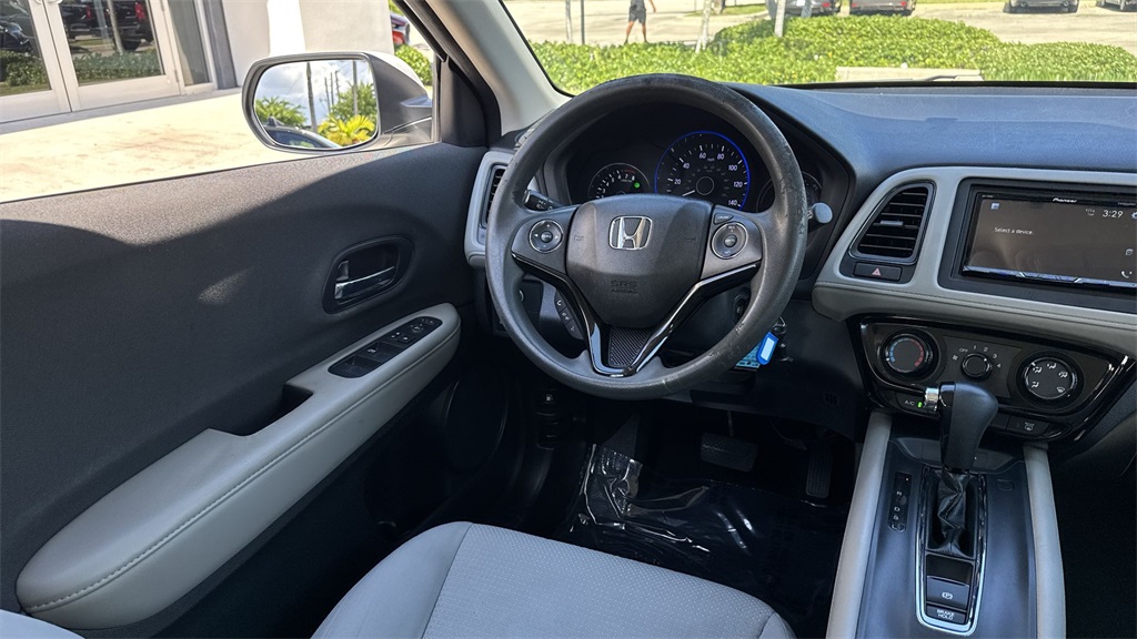 2019 Honda HR-V LX photo 19