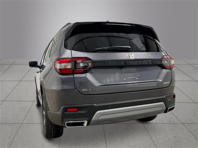 2025 Honda Pilot Touring photo 4