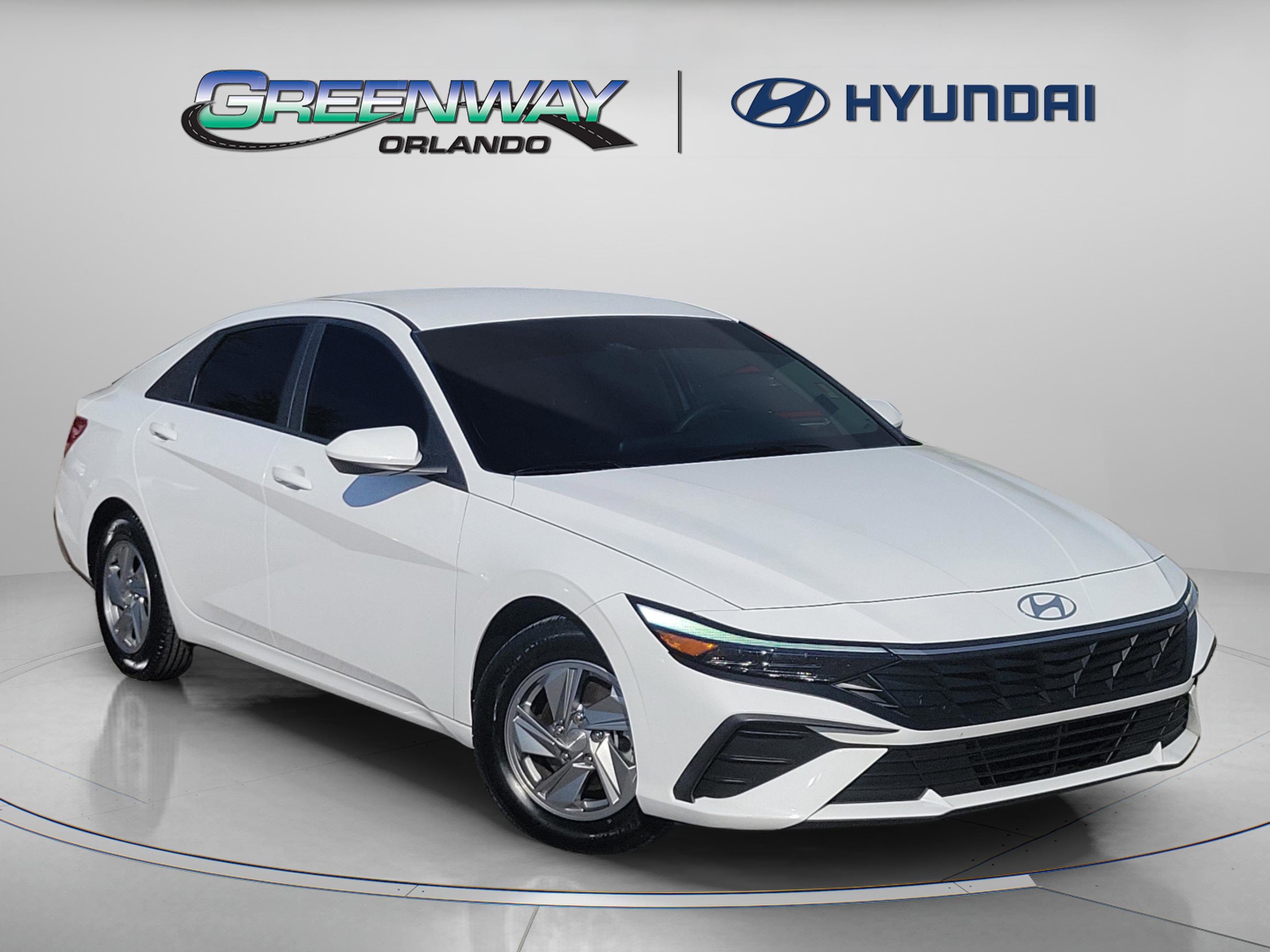 2024 Hyundai Elantra SE