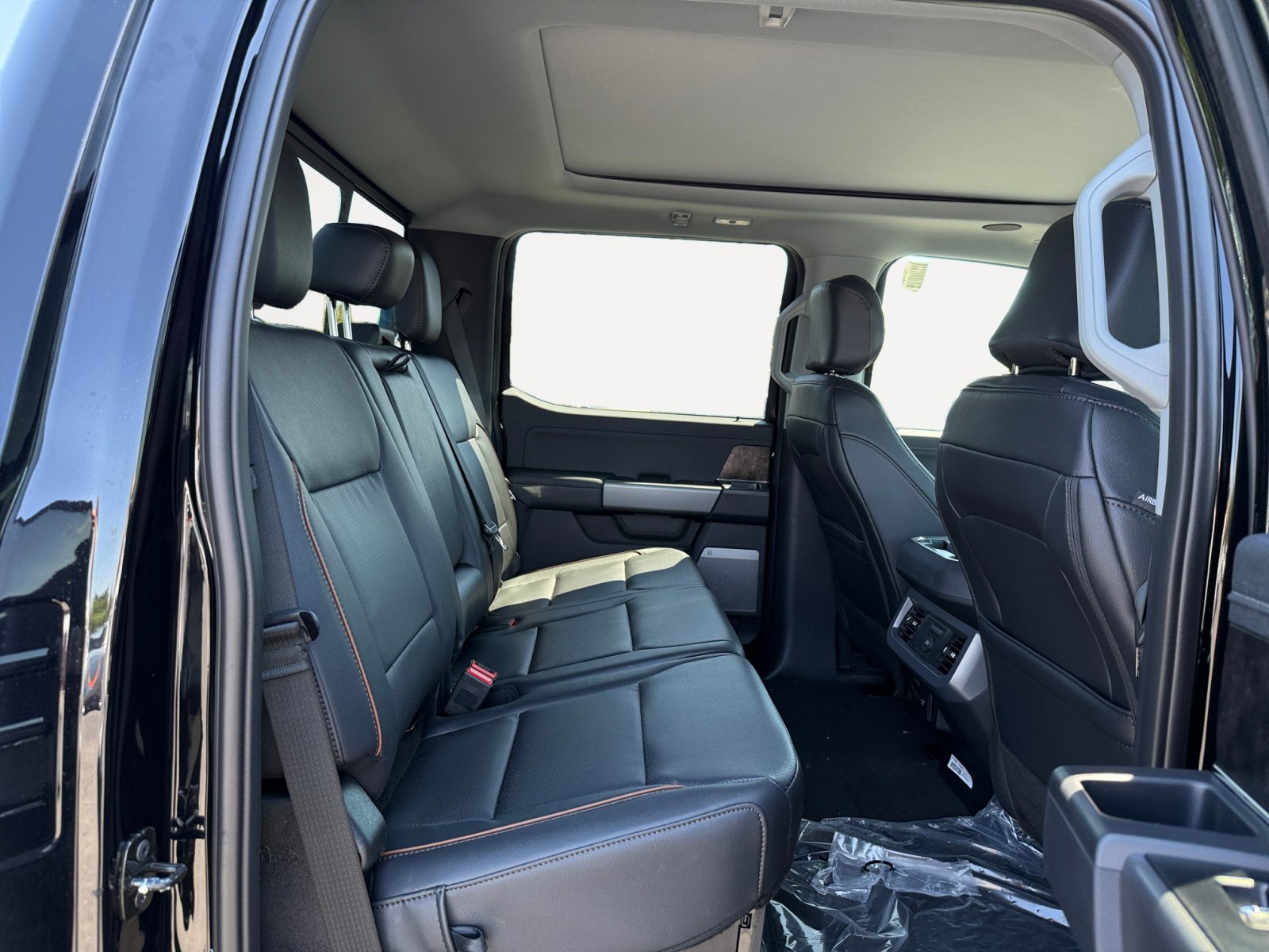 2025 Ford F-250 Lariat photo 17