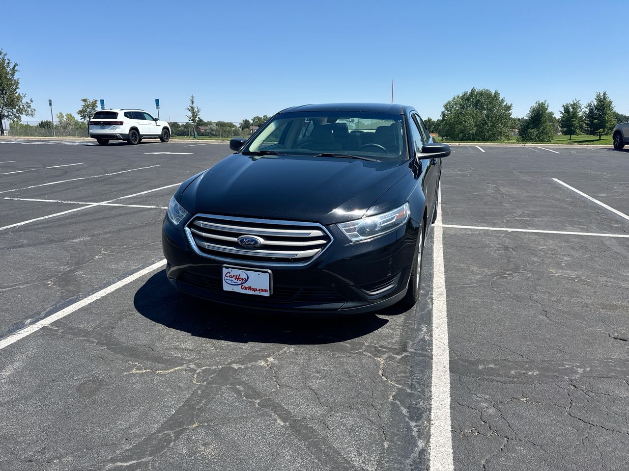 2017 Ford Taurus SE's photo