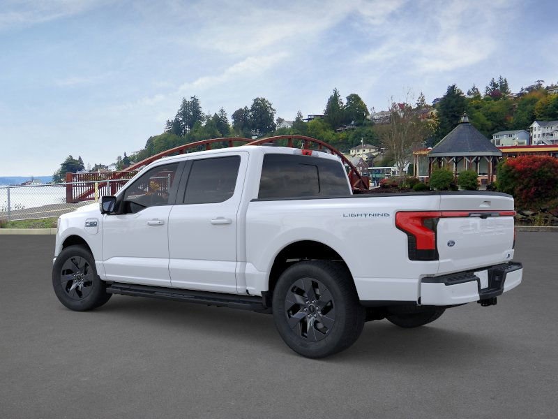 2025 Ford F-150 Lightning Lariat photo 4