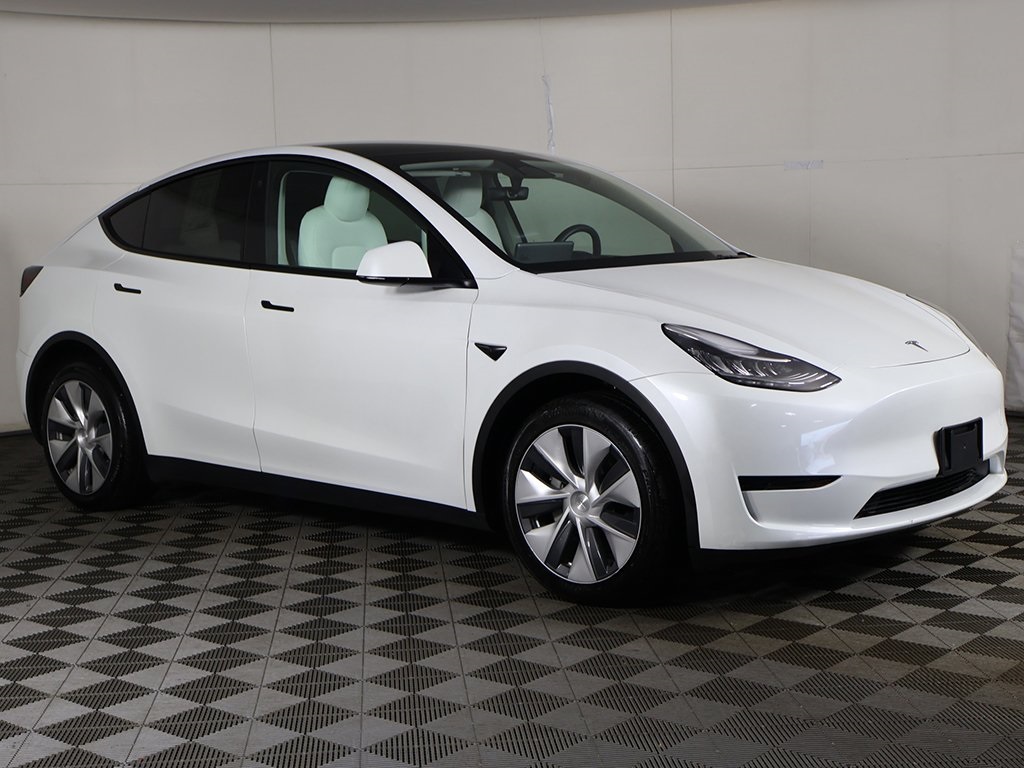 2023 Tesla Model Y Long Range photo 2