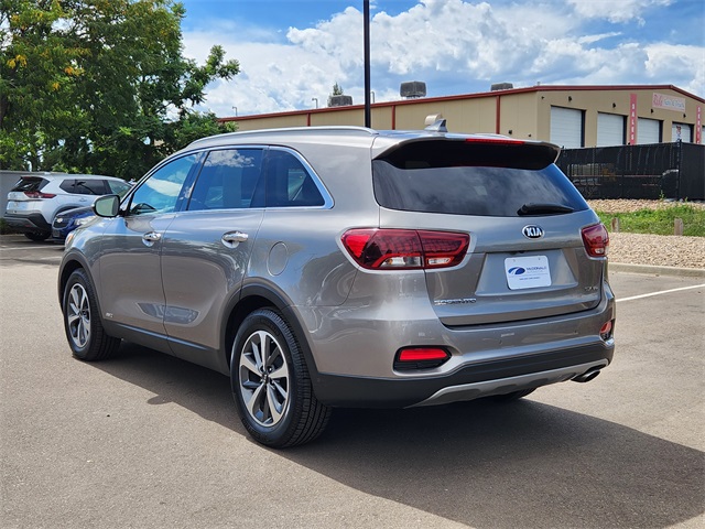 2019 Kia Sorento EX photo 2